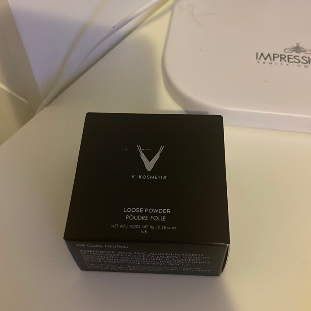 VKosmetik Loose Setting Powder in Cool Neutral